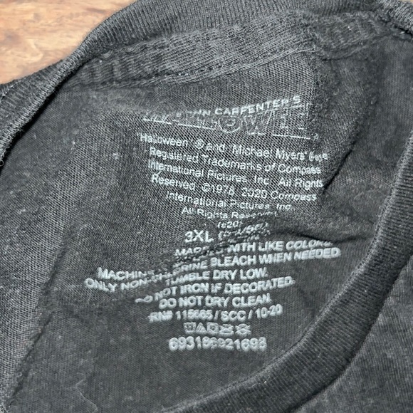 John Carpenters Halloween - The Night He Came Home T-Shirt - Picture 3 of 6